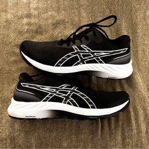 ASICS Gel Excite 9 Running shoes Sz 9.5